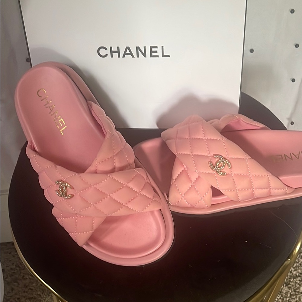 CHANEL Pink Quilted Sandals with Iconic Design Cute and Comfortable